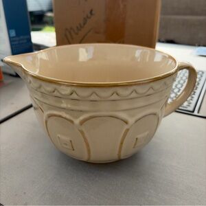 Masterclass Farmhouse Collection Glazed Pitcher/Mixing Bowl With Spout & Handle